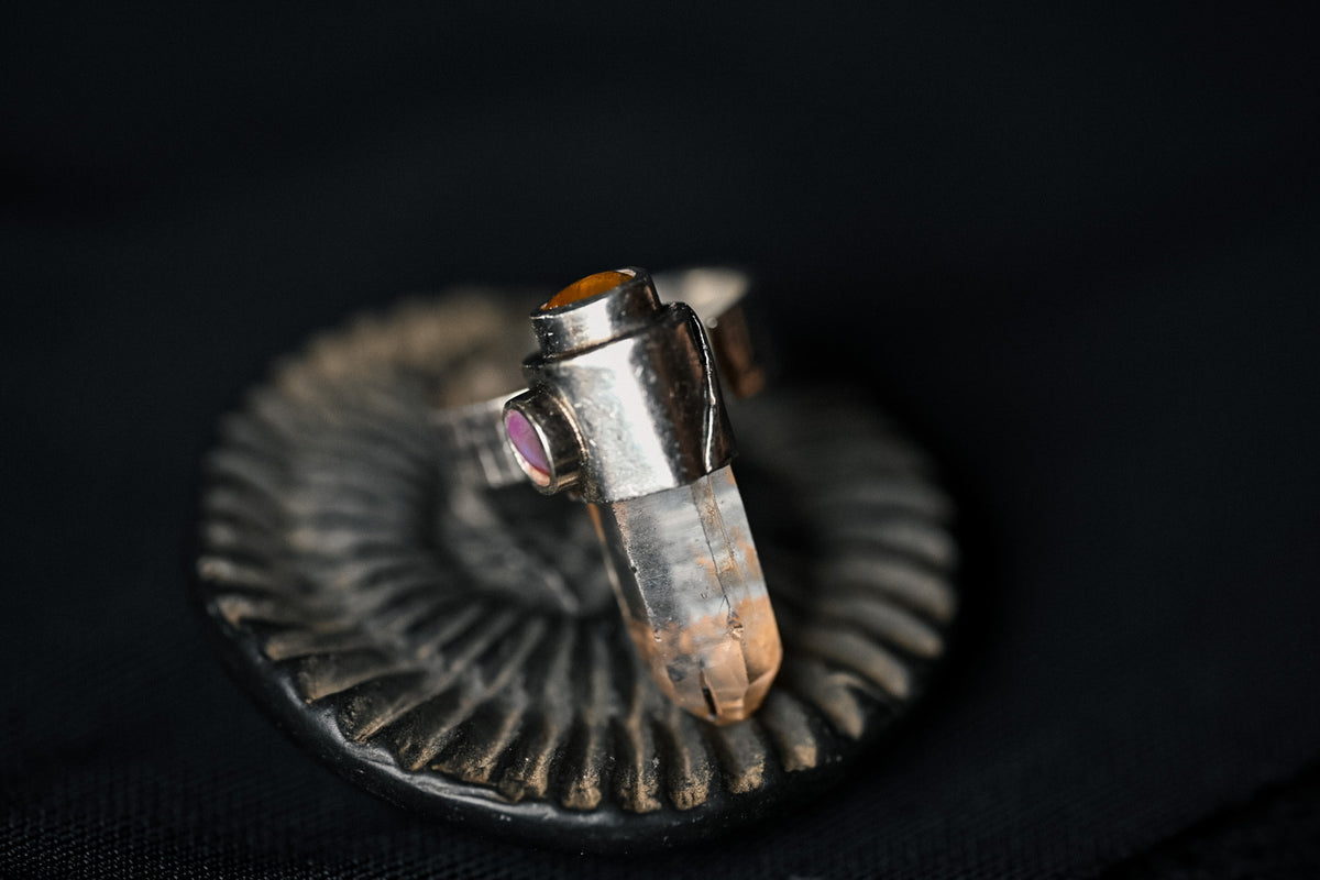 Anillo Cuarzo Himalaya y Zafiros Tailandeses