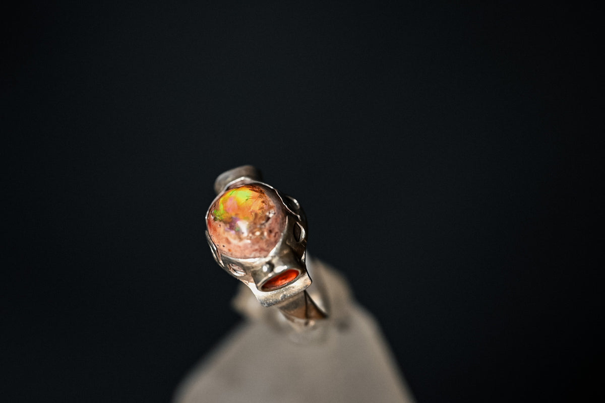 Anillo Ópalo de Fuego Mexicano y Zafiros Tailandeses